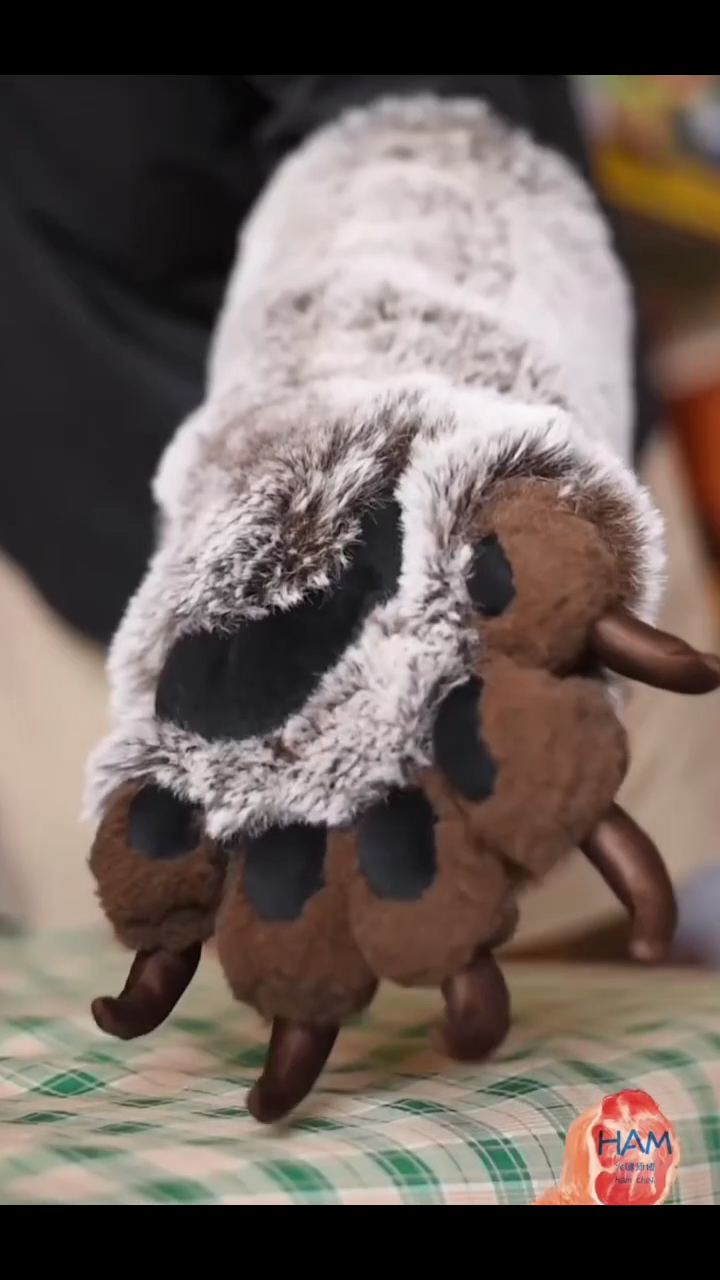 Brown Bear Paws – Chubby Paws furry fursuit paws