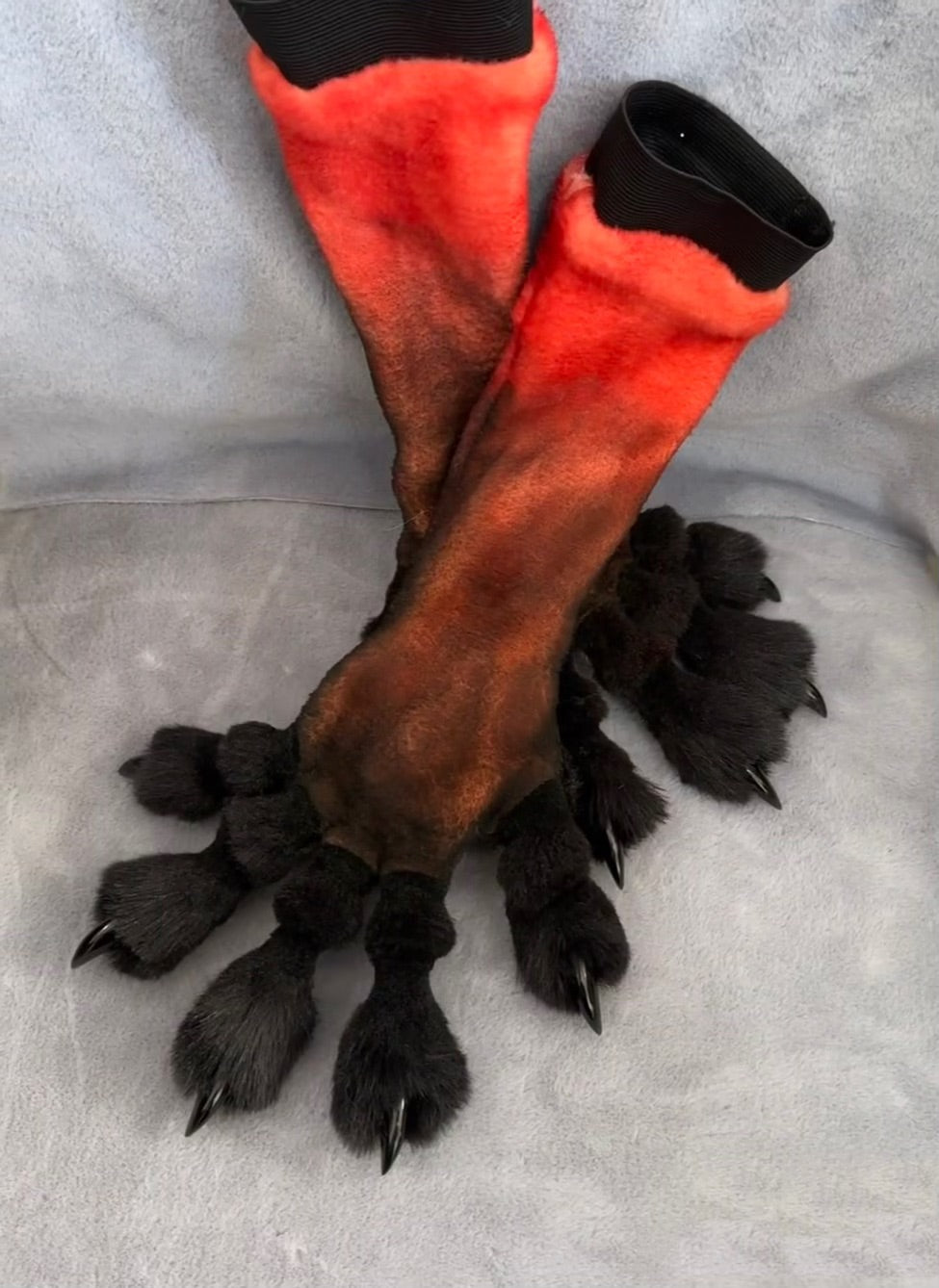 Black and red sleeves, two-tone color-blocked paws furry fursuit