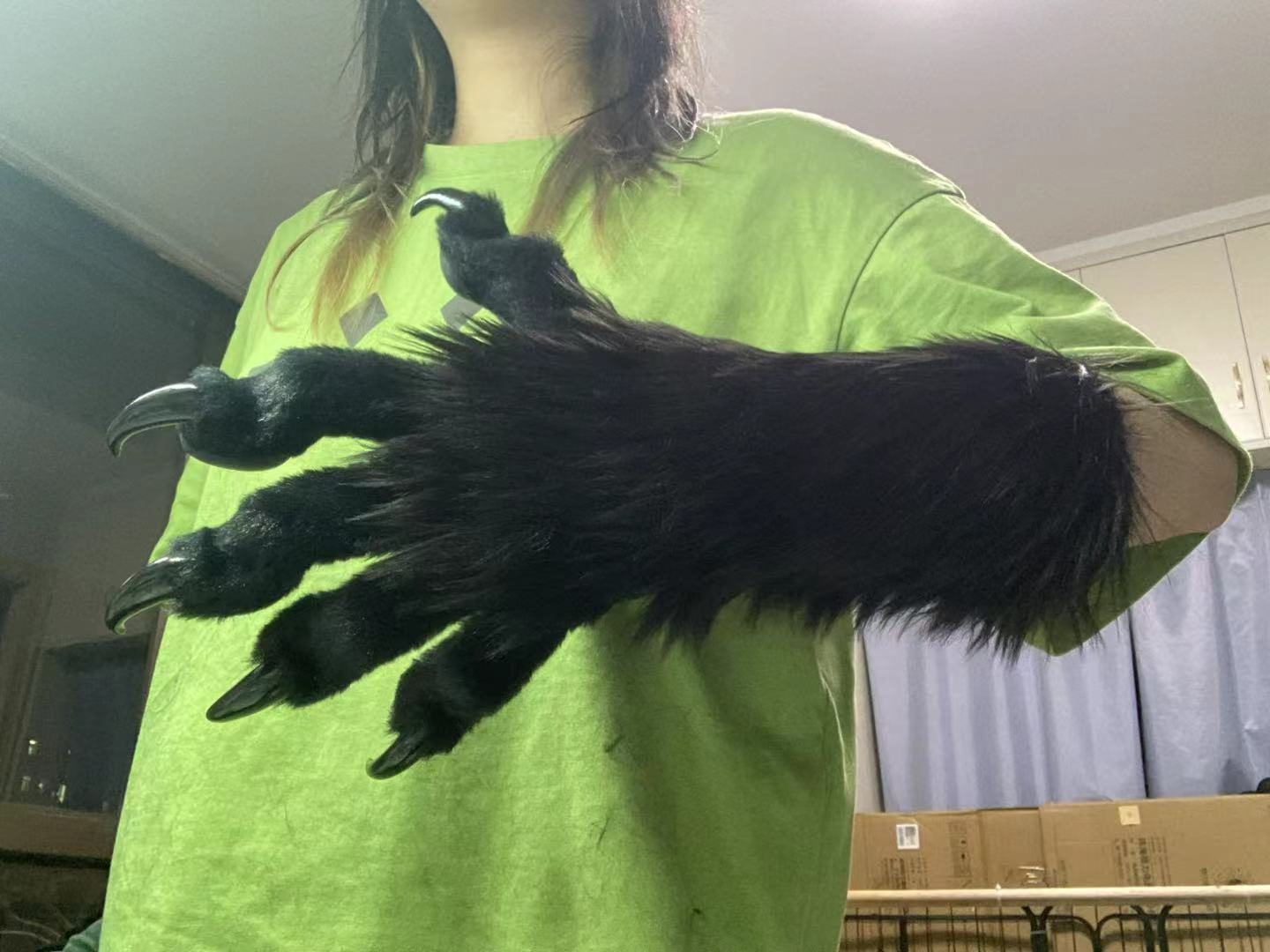All-black realistic large claws with silicone pads furry fursuit handpaws hand gloves accept custom orders