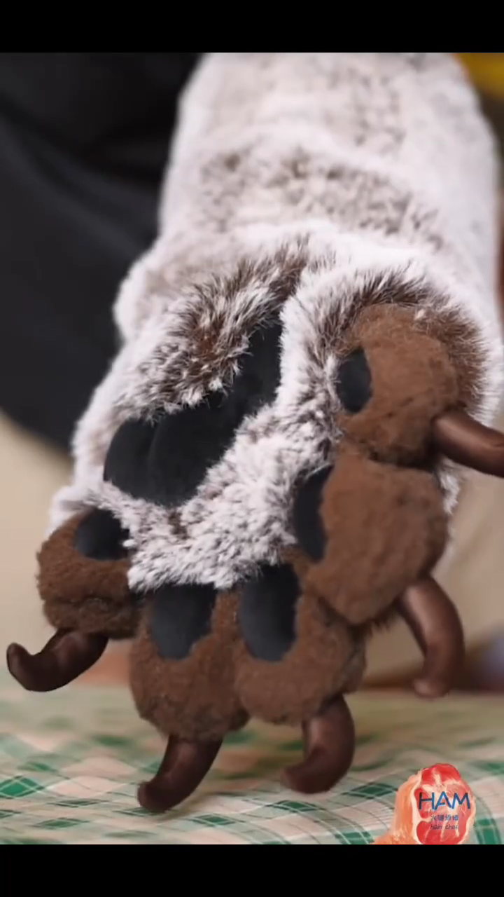 Brown Bear Paws – Chubby Paws furry fursuit  paws