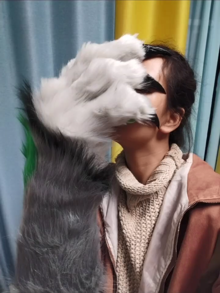 Hyper-Realistic Gray Super Giant Paws furry fursuit