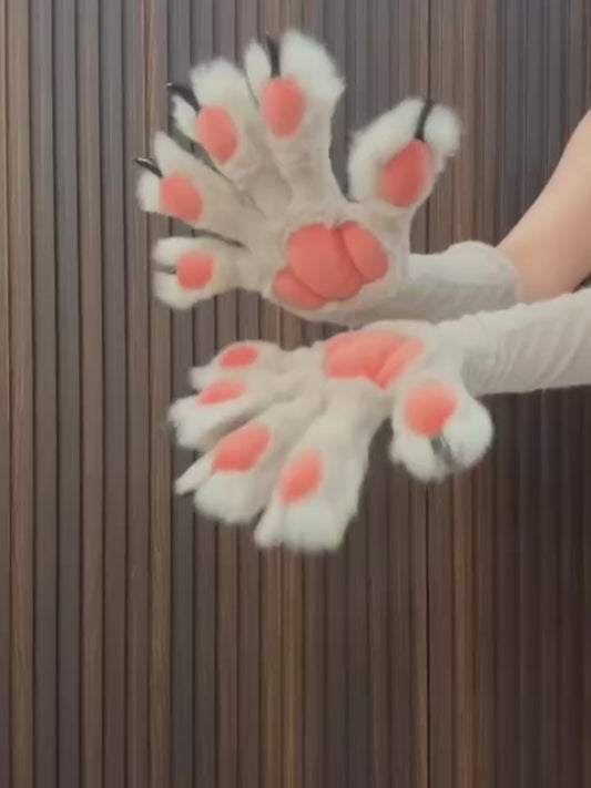 Beige artificial fabric， pink paw pads, realistic animal claws, artificial fabric stitched pads. Customizable colors and sizes available.